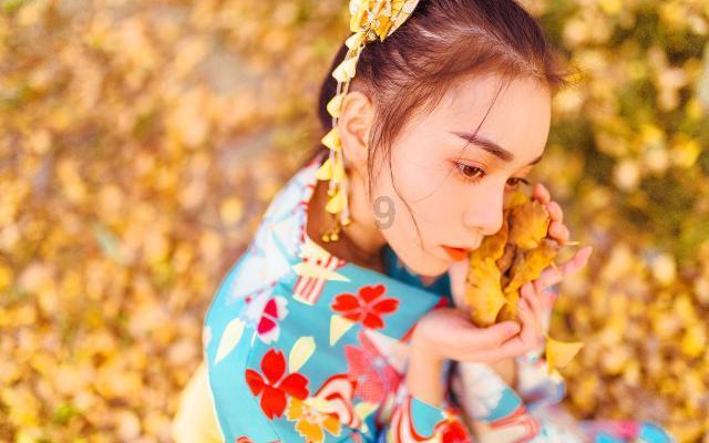 万国数据盘中异动 股价大跌5.10%