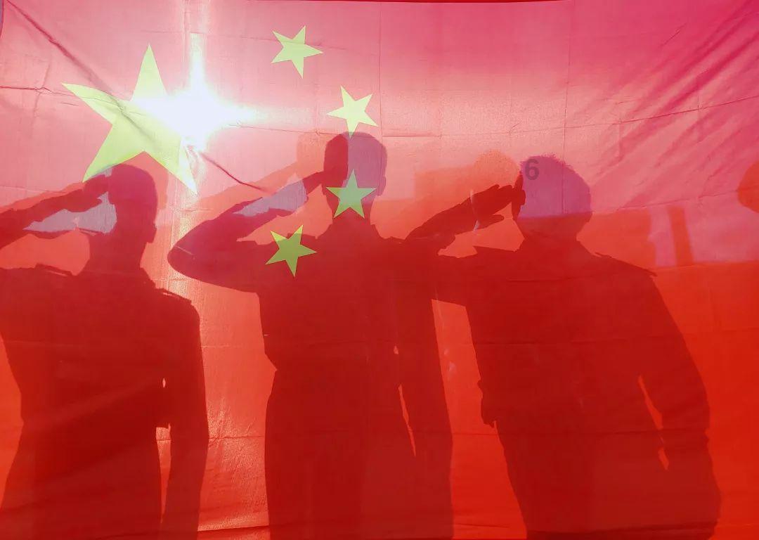 黑龙江一女子遭人社局人员辱骂？官方通报：调离岗位，停职反省